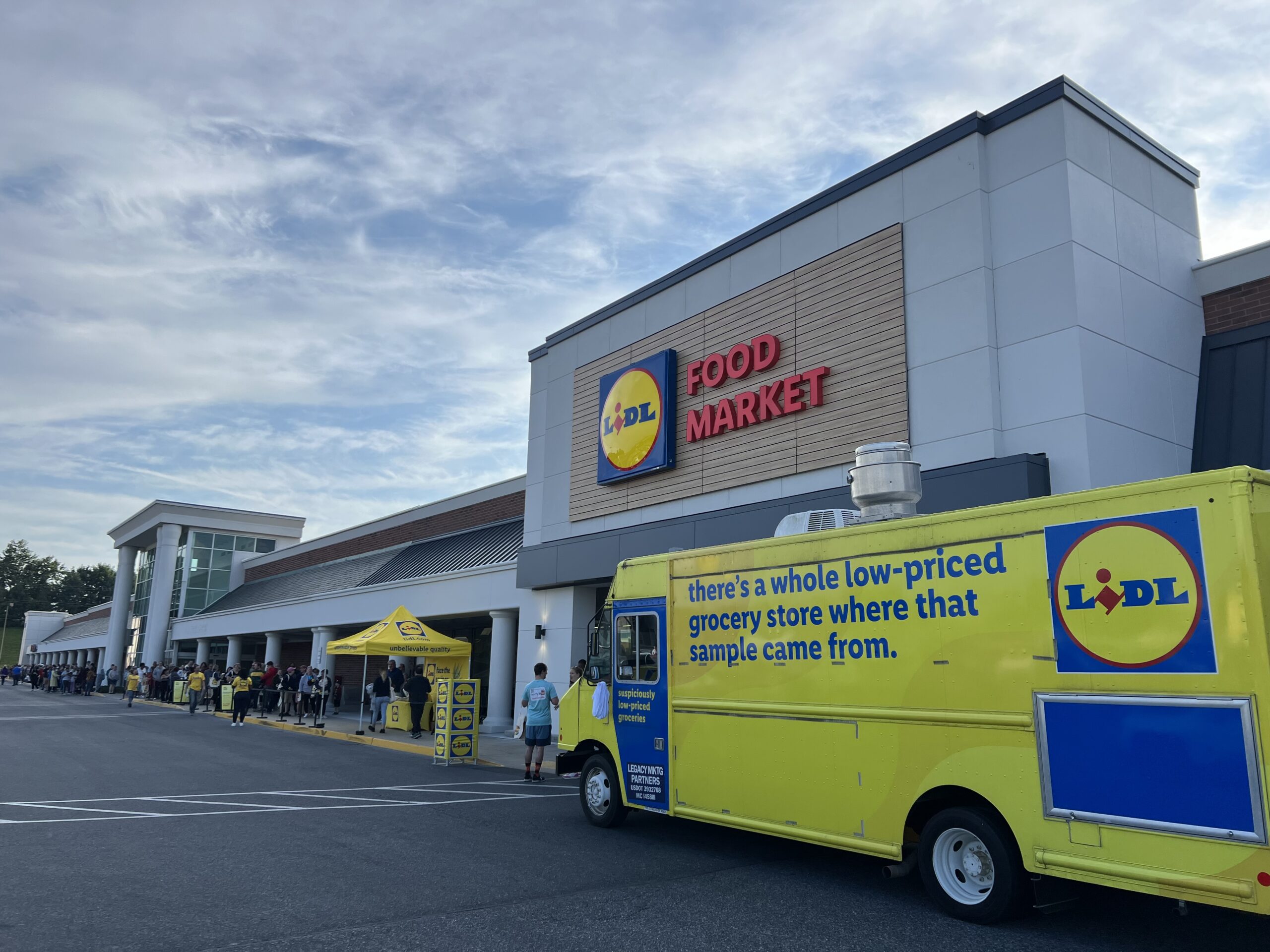 LiDL Harrisburg Pennsylvania grand opening new grocery store